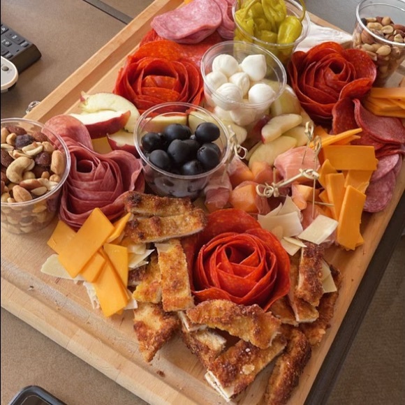 Meet your Posher, Beth - Picture 2 of 3